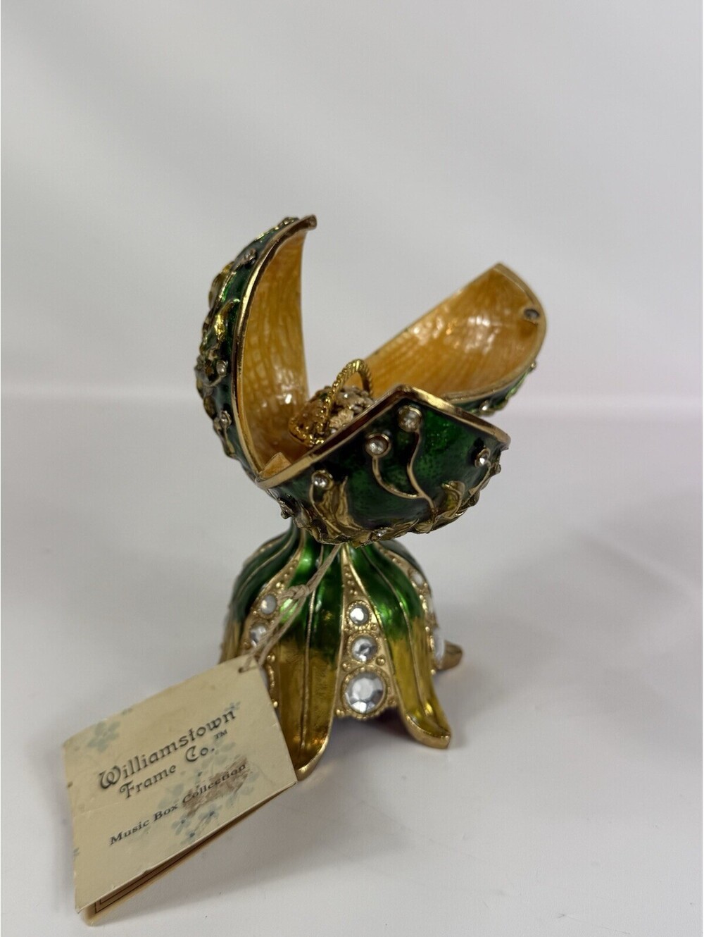 Williamstown Music Box Collection Hand Painted Pastel Easter Egg Music Box Green - Picture 4 of 12